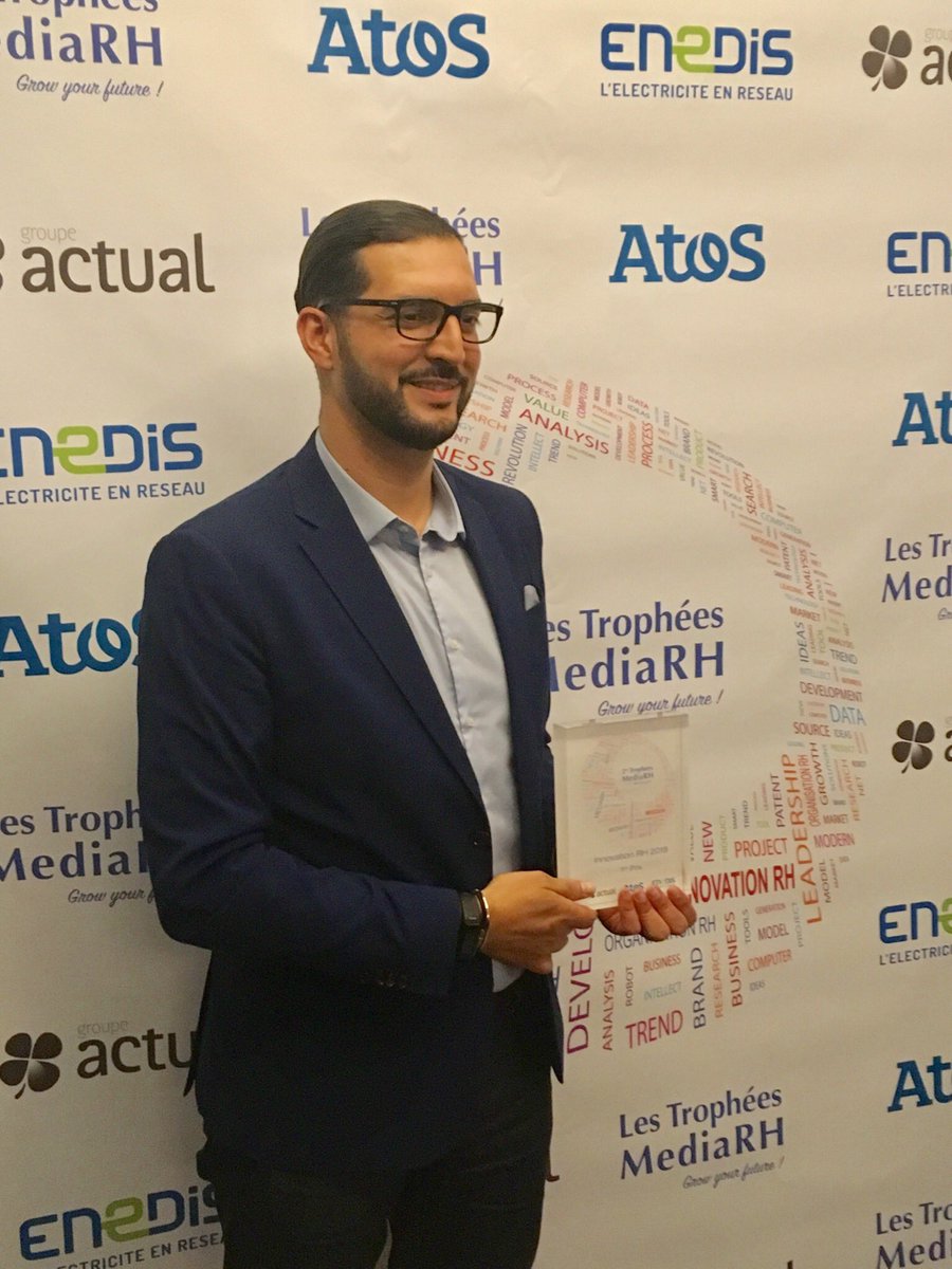 Yatedo's tweet photo. C’est une grande fierté pour Yatedo de remporter la 2eme édition des Trophées MediaRH, en présentant notre solution de #recrutement @YatedoTalent ! 🏆 
Merci à @TMediarh et aux membres du jury ! 🙏
#IA #sourcing https://t.co/XaczEX5JR6