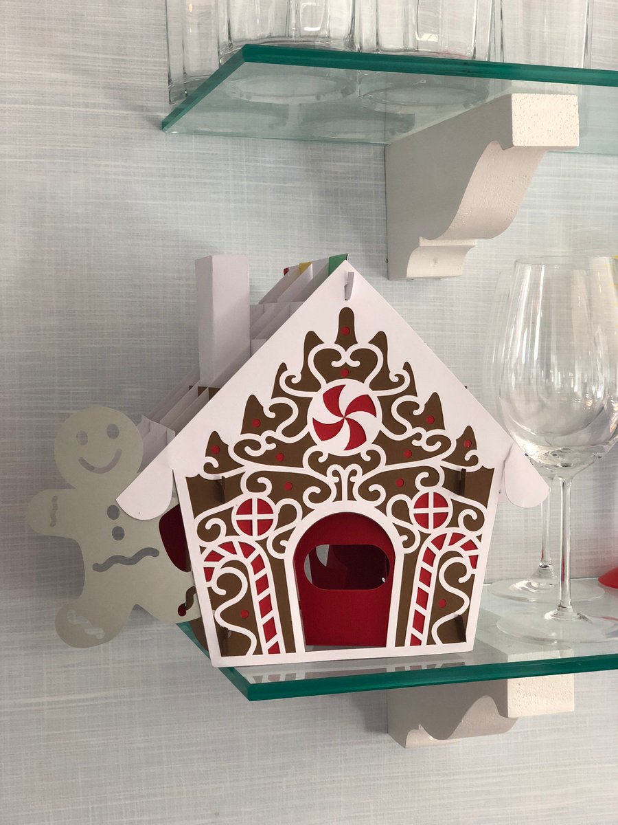MotherTux's tweet photo. Need some holiday cheer? Check out these amazing paper artworks for your home or office. https://t.co/eY2rCJ2xMX https://t.co/dj2VLzngf6