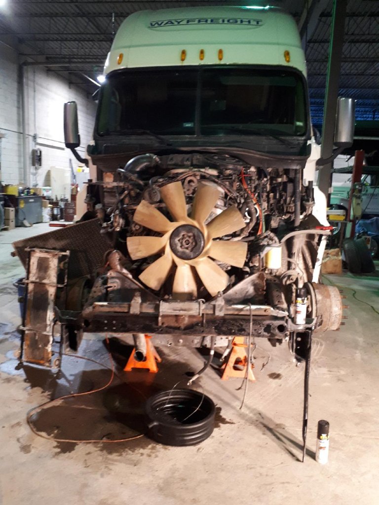 WayfreightTruck's tweet photo. Went in for wiper blades...
Which lead to new hood mounts. Which lead to a new radiator. Which led to a good time had by all. Another truck ready to log some miles. #truckinglife #roadready #supermechanic #Wayfreight https://t.co/cL6EdRM7G4