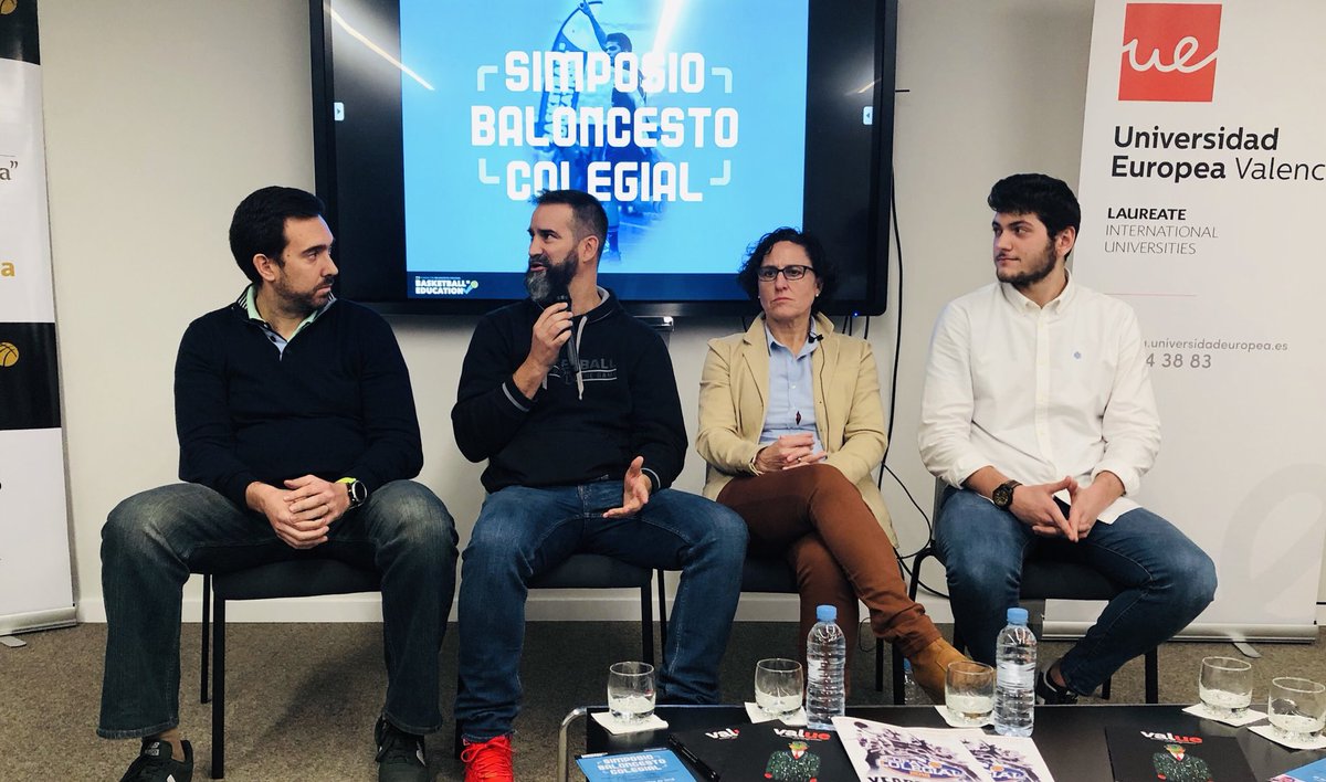 Elenco de lujo para la mesa redonda del #Simposio Baloncesto Colegial sobre “los colegios como punto de origen del baloncesto”: Antonio Sánchez, Miguel Bullón, Ana Belén Álvaro y Carlos Fajardo #BasketballisEducation