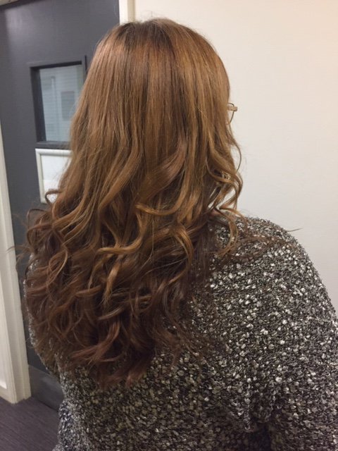 CI_Salons's tweet photo. Fantastic results from our Luxury penetrating conditioning treatment! Followed by a gorgeous curly blow dry! #curls #conditioning #colchester @ColchesterInst https://t.co/zDvgb31C78
