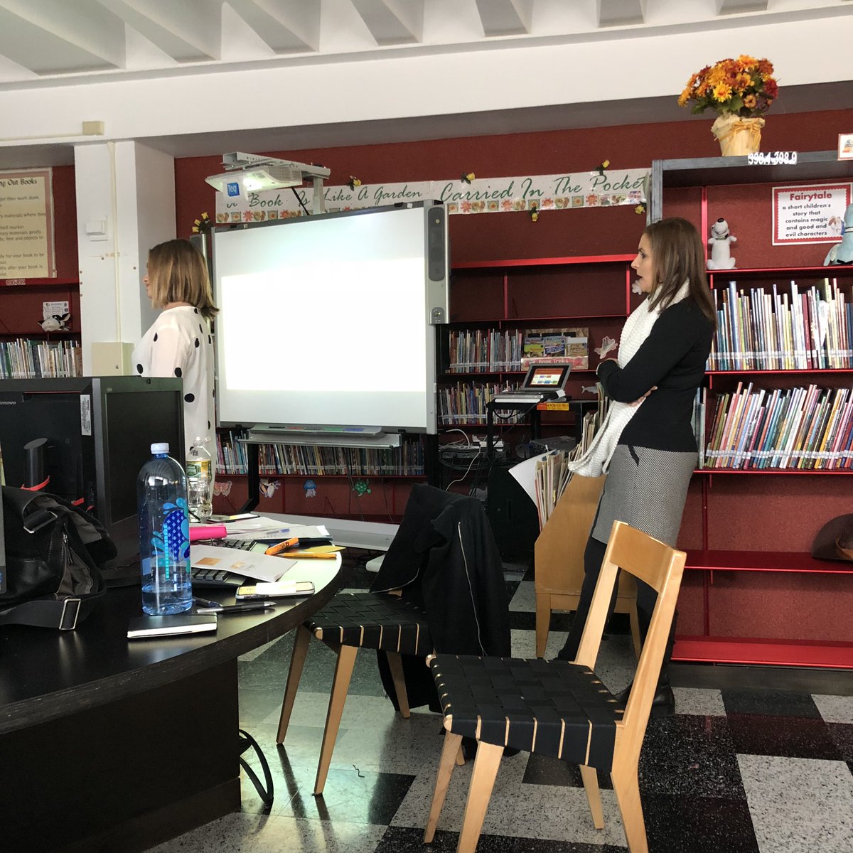 BarnabySpring's tweet photo. Building capacity for Mindfulness in Education NYCDOE looks like this: incredible professionals Lauren Levine &amp; Jami Whitney of @BklynNorthFSC taking the work, making it their own and inspiring NYCDOE colleagues as #ChampionsForChildren.
Drop Mic!! @DOEChancellor @CWATSONHARRIS https://t.co/jwtuN3kNGg