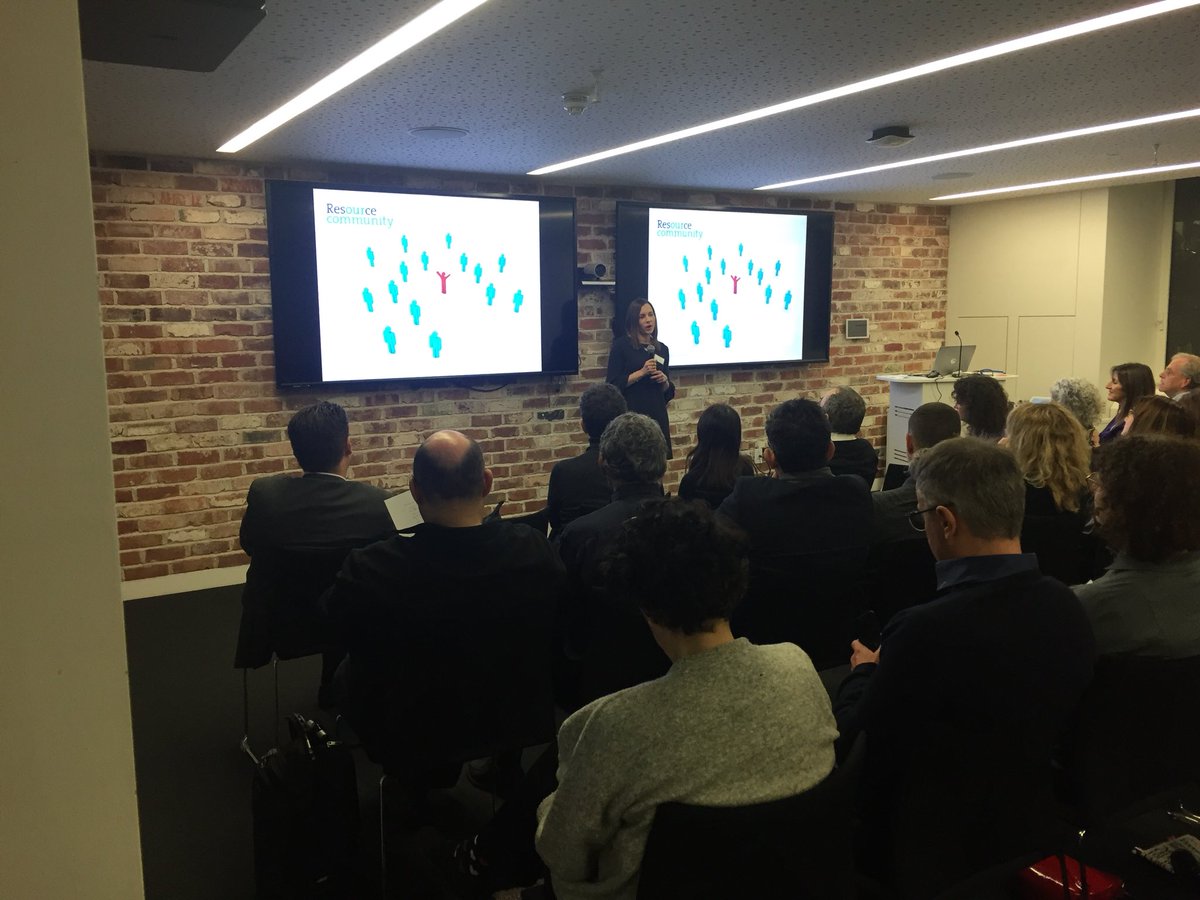 resourcecharity's tweet photo. Thanks @RoannaRussell for a great talk at our #Resourcecommunity event on how and why to use LinkedIn. Very insightful. #LinkedIn https://t.co/u3JN63nBIq