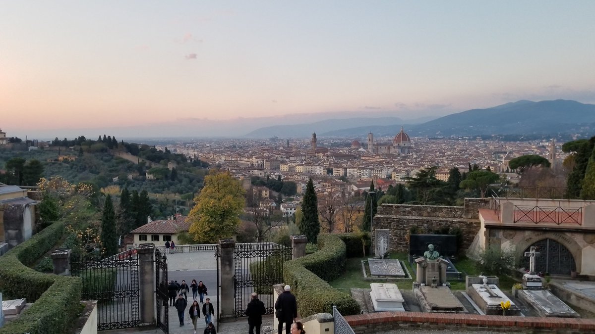 If you spend one day in #florence #italy this is the #bestview of the city from #basilique #sanminiatoalmonte . It was built around 1200AD
-
#italia #visitflorence #visititaly #visititalia #visiteurope #churchview #italy🇮🇹 
-
#roadtrip #travel #traveler #worldtraveler #solo