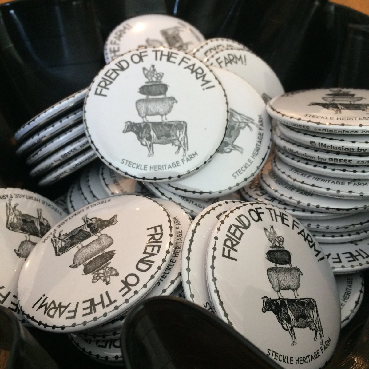SadiesPlaceWR's tweet photo. Last weekend, @JSteckleFarm hosted their annual Wake Up, Santa! pancake breakfast where Friends of the Farm were treated to a magnet made by #INclusionbyPRESS Button Collaborative. 

Thank you for all that you do for our community, Steckle❤️

#KWawesome #kwbuttons https://t.co/FAJGOIuqnP