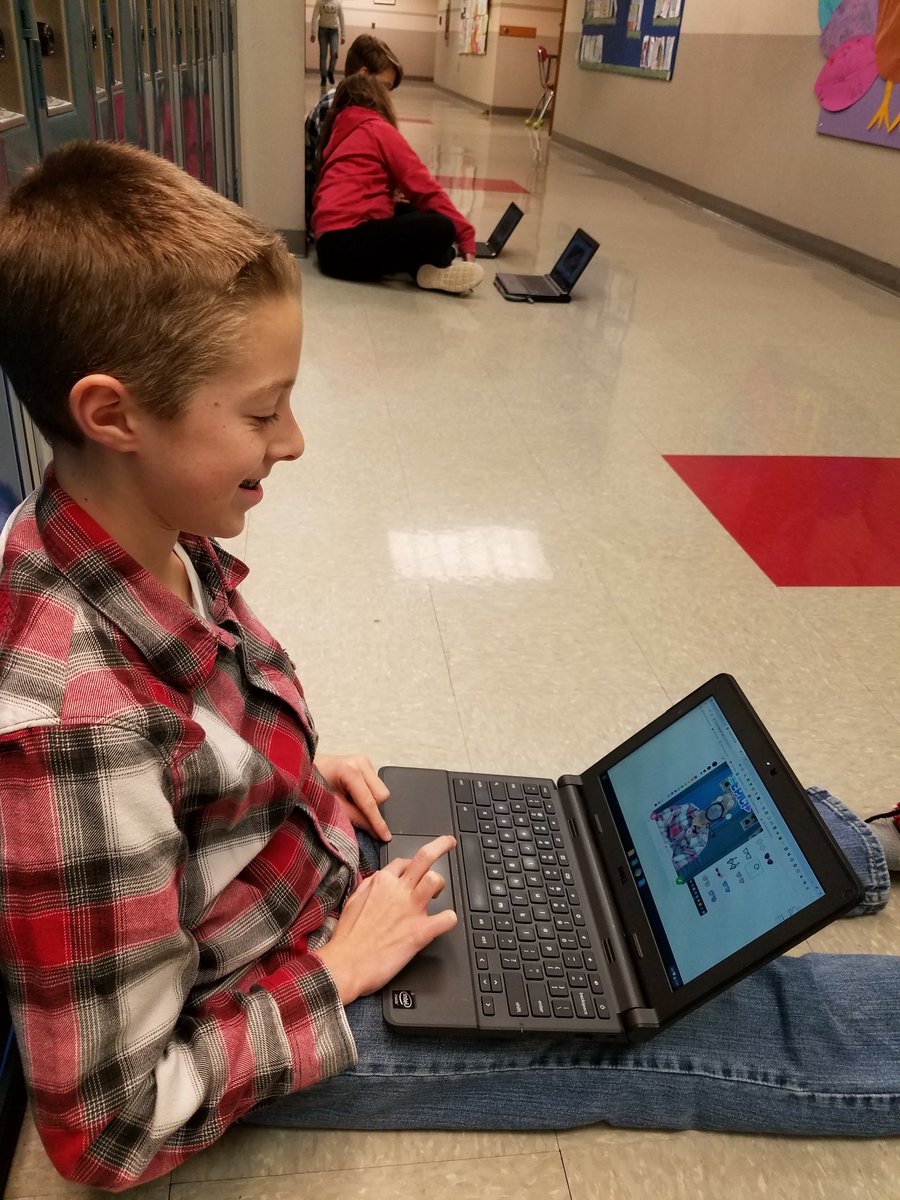 JenWevodau's tweet image. 6th graders in ELA are having fun with #flipgrid ! @SASD_IC #ICTeamConquerors #ICRocks