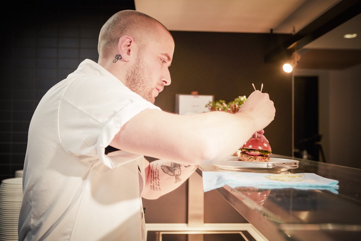LexyFood's tweet photo. Tom Bradley in action. Next up is his dessert: Coffee grounds brownie, “resurrected” Halloween pumpkin parfait, salted caramel pumpkin seed tuille, sugar baked granary crusts #LexChef https://t.co/4W7VXwYbQR