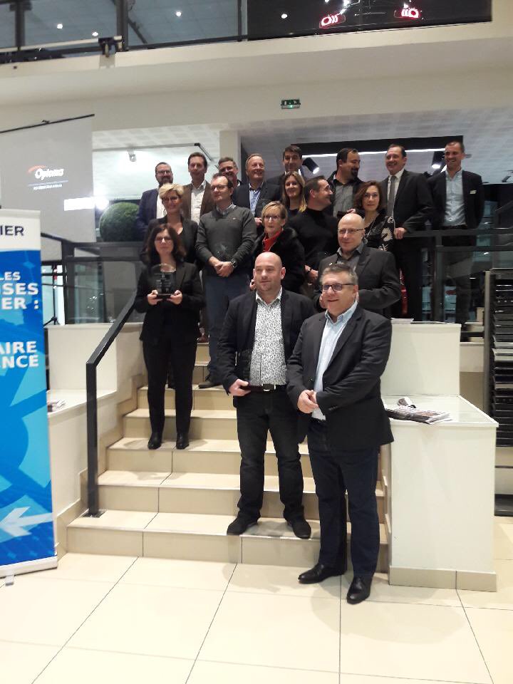 Thierry_MEGE's tweet photo. Ce soir à #bellerivesurallier pour la remise du coup de ❤️ RSE à #3bois la chaleur durable, producteur et distributeur de granulés bois, responsable et innovant , situé dans @allier client @EDF_Entreprises Merci @cci_allier @CPMEaura @CHAMALETEDF @ChMissirian https://t.co/WAWseLZdFn