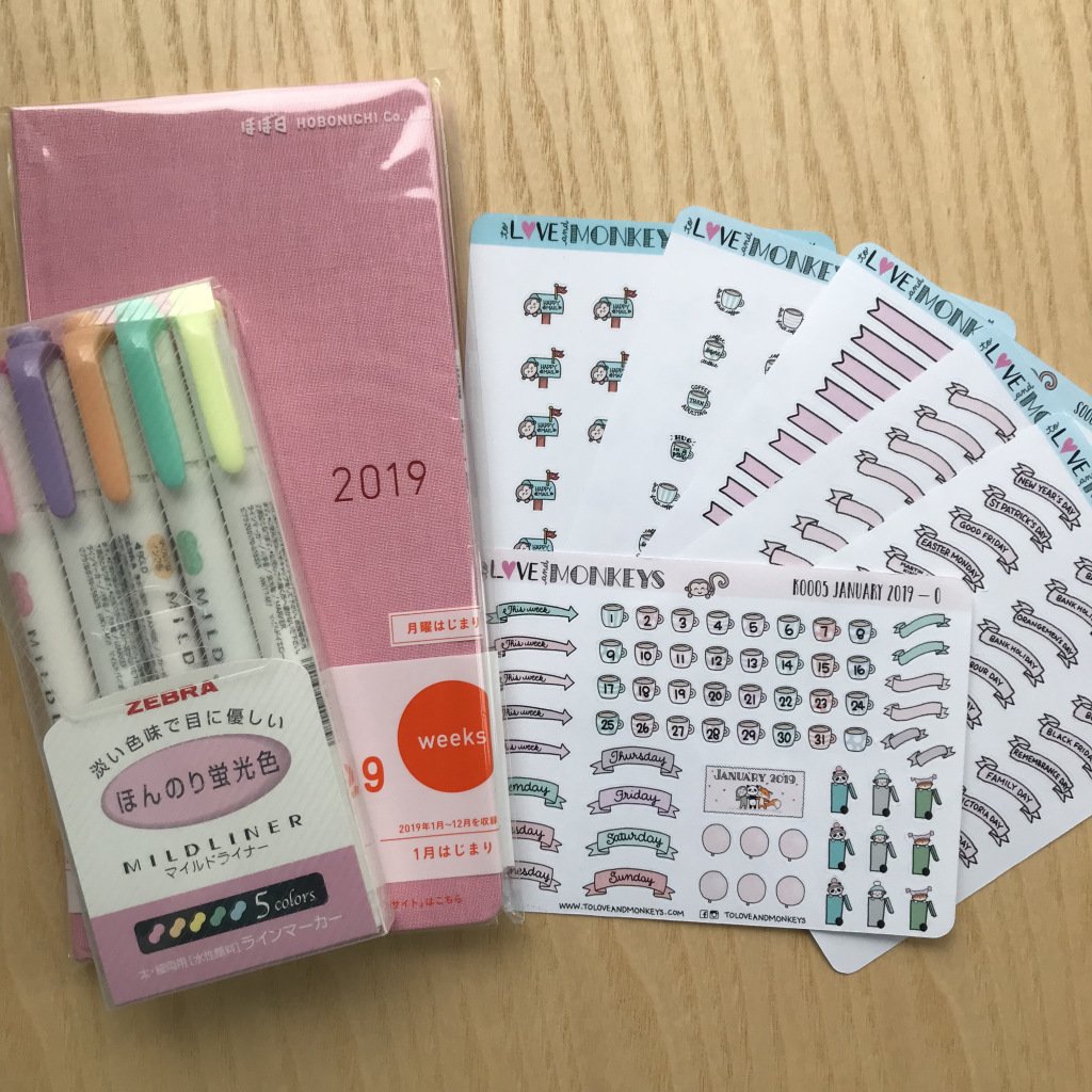 2loveandmonkeys's tweet photo. Hobonichi Weeks Set Giveaway https://t.co/2CZQc1a3KS https://t.co/WxAJp7mpkq