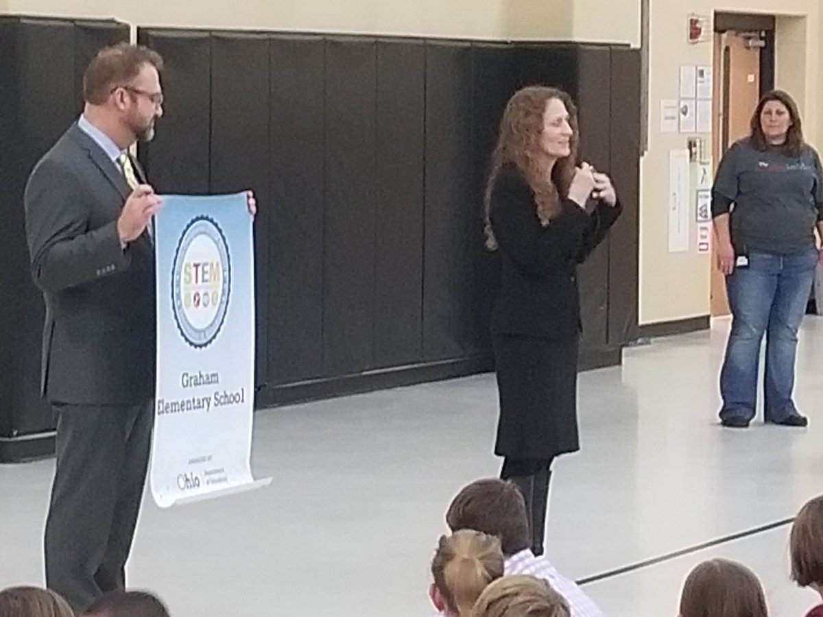CMill_STEMguy's tweet photo. Guess what...#ODE was here @GESFalcons today to present our STEM designation and guess what, STEM was in action. @davisajn1 #GESteam #gespride https://t.co/ZpmjADEZmu