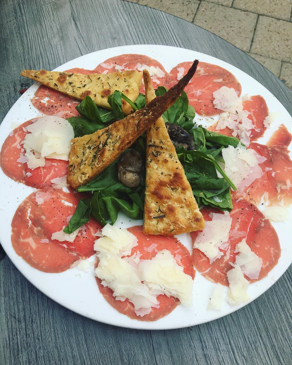 A little palette pleaser before dinner at <a href="/Tuscan_Kitchen/">TuscanKitchen&Market</a> 😋 #Annapolis 

..
📸the_phone_eats_first_