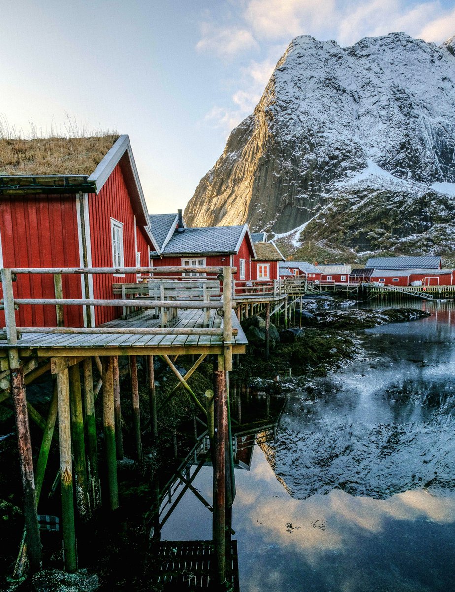VikingCruises's tweet photo. The snowy splendor of #Norway is calling you. 

Discover more at https://t.co/BjDVuGrn4a. #MyVikingStory https://t.co/717pZj1OxN