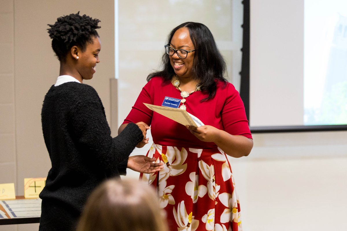 ufhousing's tweet photo. Living with us opens doors to amazing resident only opportunities like our Career Success Institute. This 6-wk intensive career exploration program for students with embedded @UFCareerCenter liaisons exclusively in #UFHousing. #StayAllIn & renew today https://t.co/JvaRuhJZyr https://t.co/FLIaIzCLjt