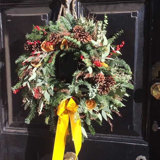 The Castle Inn (@thecastleinnboa) on Twitter photo Our beautiful festive wreath captured on a rather un-festive looking sunny day (!) by @michelle_muses 📸
<a href="/youngblooms/">Young Blooms</a> #festivewreath #christmaswreath #bradfordonavon #pub #restaurant #christmasmenu #festivemenu
flatcappers.co.uk/wp-content/upl… Our beautiful festive wreath captured on a rather un-festive looking sunny day (!) by @michelle_muses 📸
<a href="/youngblooms/">Young Blooms</a> #festivewreath #christmaswreath #bradfordonavon #pub #restaurant #christmasmenu #festivemenu
flatcappers.co.uk/wp-content/upl…