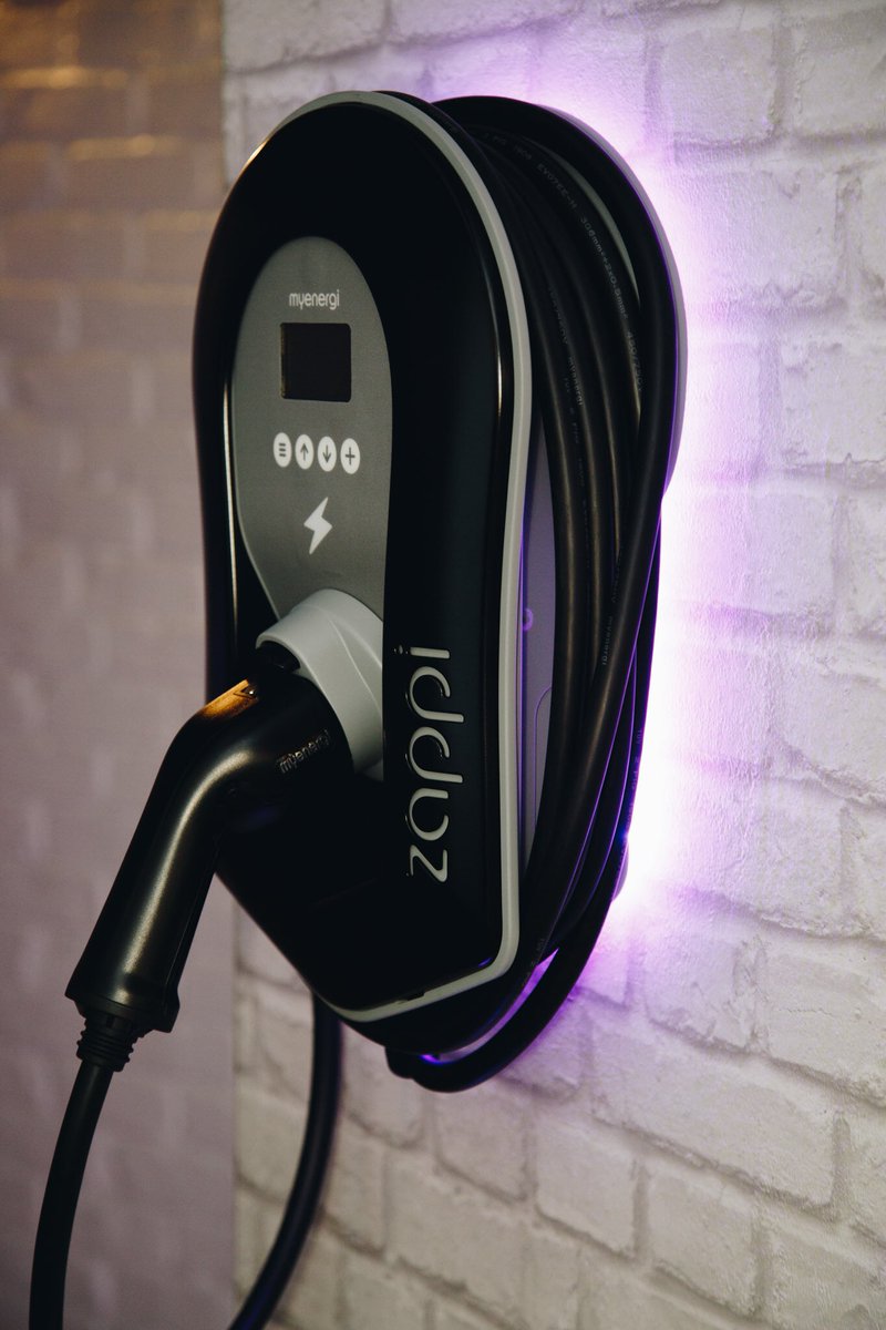 Laura Corrigan tweet media