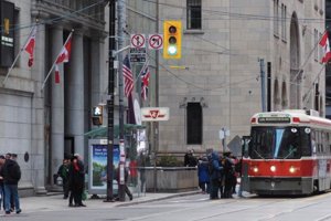 RetailInsider_'s tweet photo. Toronto Survey Supports Expanding ‘Successful’ King Street Pilot to Queen Street🚗🚋 https://t.co/T3vd9n2ZUD @potloc_mtl @mtone123 #RetailInsider #POTLOC #Toronto #Queen #King #Street #pilot #business #retail #canada https://t.co/i31s8j5MFk