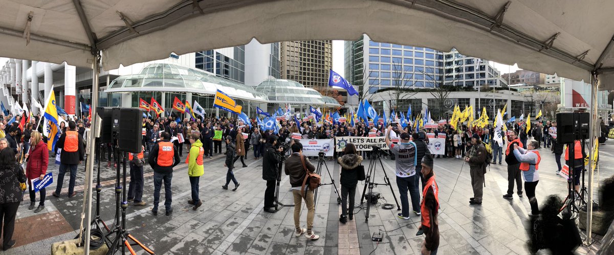 bcfed's tweet photo. Rally for Postal Workers and Collective Bargaining Rights getting underway at #bcfed18 https://t.co/TGeI3Us4TR