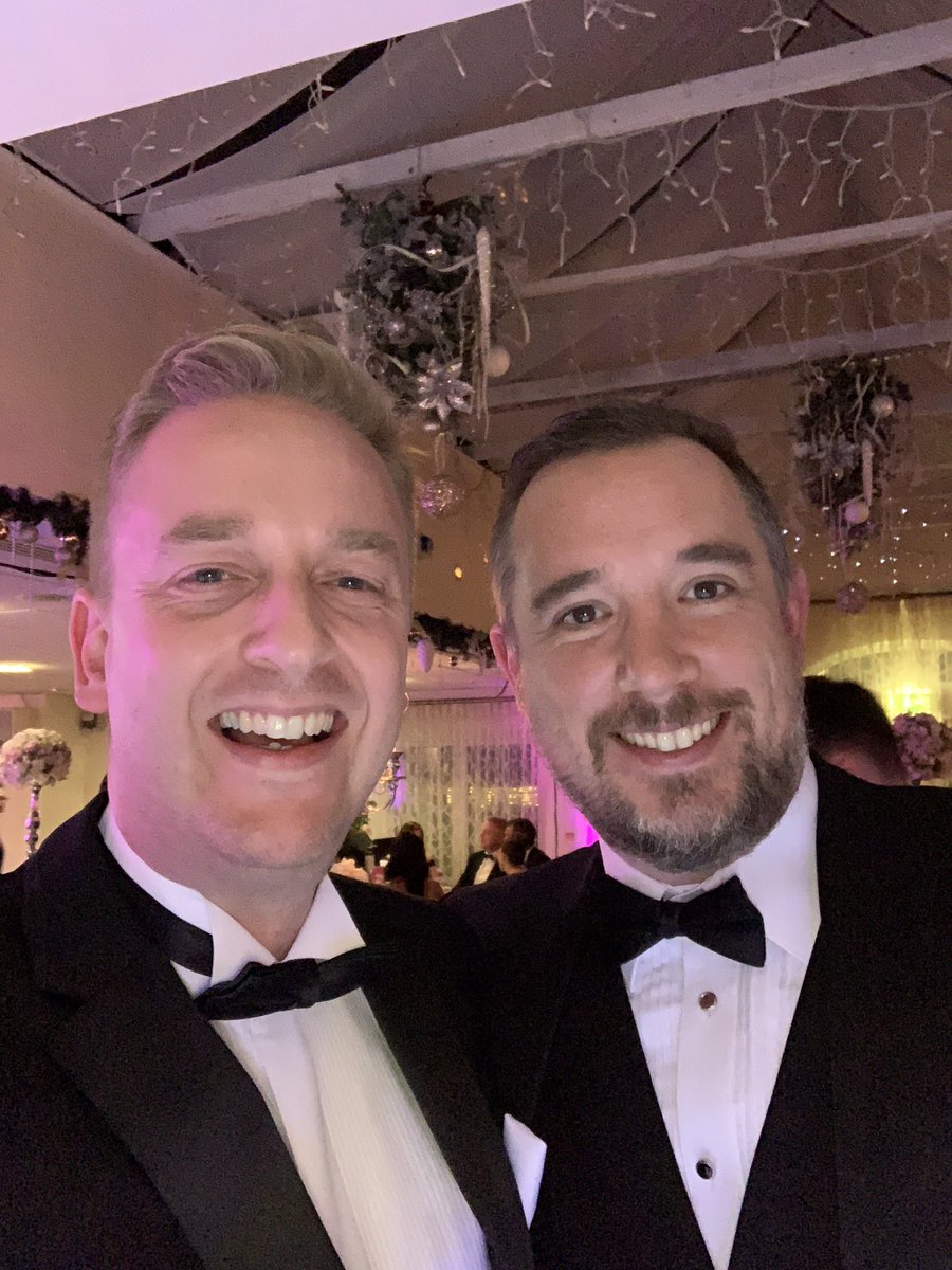 therhin0's tweet photo. The husbands #ewa2019selfies #shots https://t.co/jbWO4IP100