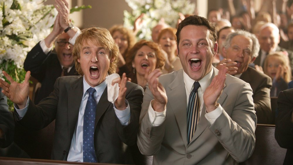 therhin0's tweet photo. #ewa2019selfies uninvited guests #weddingCrashers https://t.co/lpJydVuc39