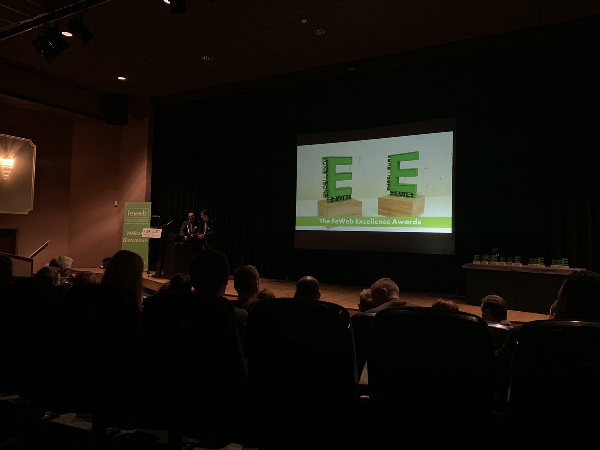PHProtweets's tweet photo. Aanwezig op de @FeWeb Excellence Awards #feweb https://t.co/i3FJMTvPCM