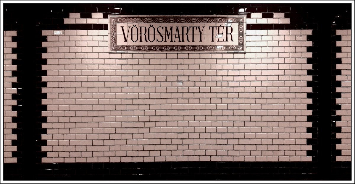 welcome_to_bp's tweet image. wall from 1896 #undergound #streetphotography