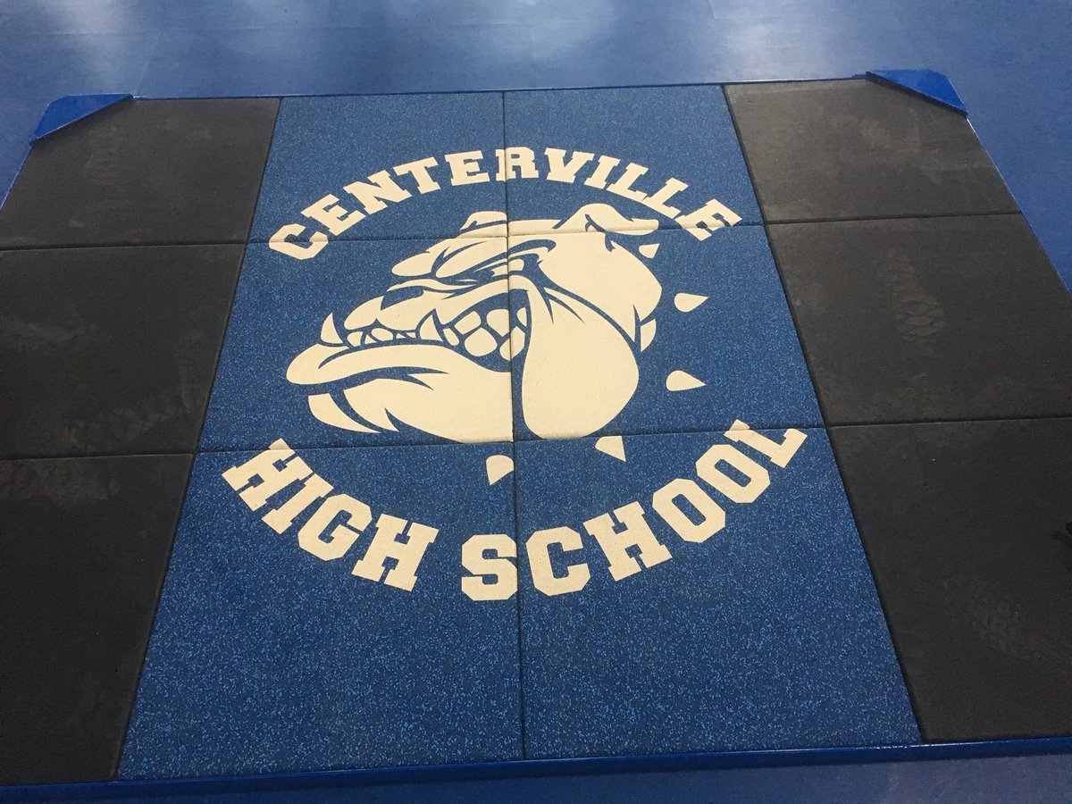 Coachpadgett71's tweet photo. The Wellness Center Update is complete...here is your first look at the Bulldog Chamber of Iron! IT’S A GREAT DAY TO BE A BULLDOG!!! Thanks to all who made this possible and the entire Centerville Community! https://t.co/nXAuyk8gRz