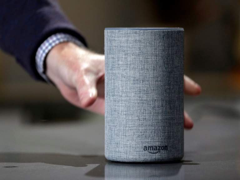 Scarcifiable's tweet photo. Alexa and Google Home have capacity to predict if couple are struggling and can interrupt arguments, finds study https://t.co/dFTCVsf8Np #SmartHome #IoT #InternetOfThings #Voice #VoiceFirst #EmpaTech https://t.co/pTvTIUA97s