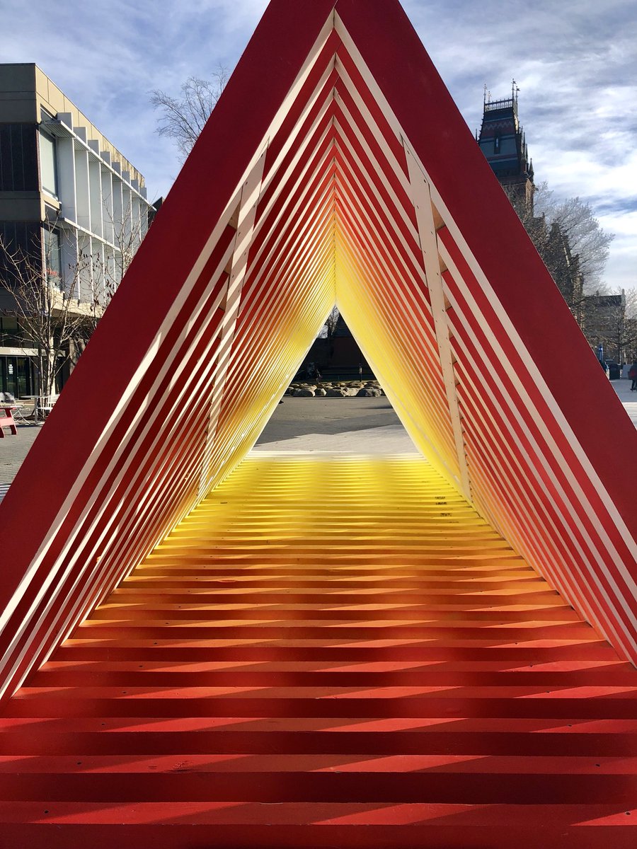 Sultanalthari's tweet photo. Super creative way to relay an important message: Harvard’s #WarmingWarning art sculpture. Depending on where you stand, one side displays the change in global average temperature, while the other shows future scenarios of CO2 emissions—the intersection of art & sustainability https://t.co/ZbSqpbETtx