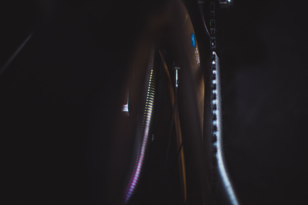 fireflybicycles's tweet photo. Folks, Donalrey Nieva (https://t.co/tVy6iyHUkY) takes the coolest photos. #FF805 #compasstires https://t.co/qUGD9eJszf