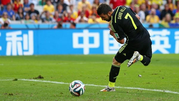 David Villa maneja dos ofertas en España alternativas al Sporting de Gijón ow.ly/rctS101noL6