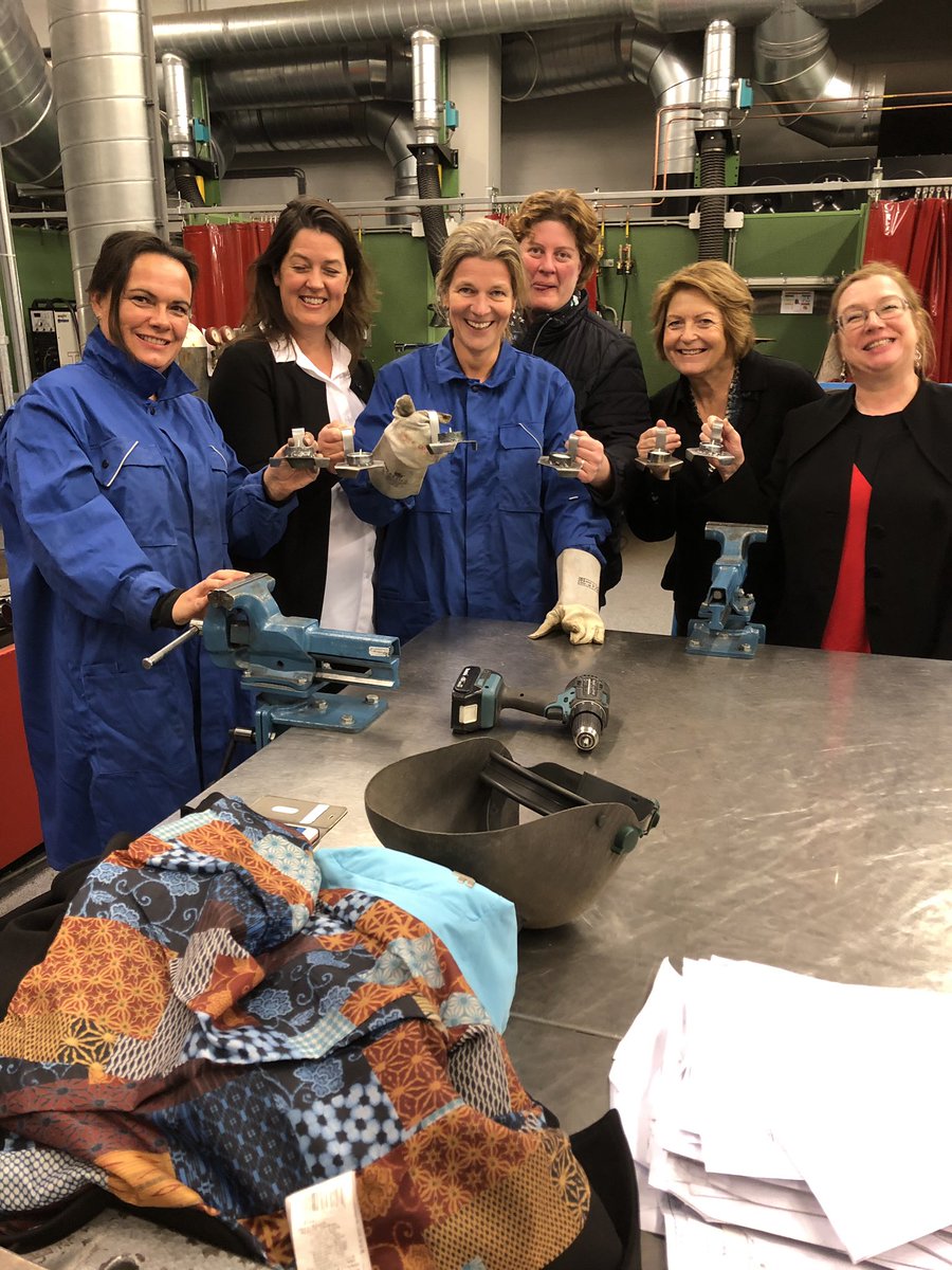 En weer was het “lassen voor Ladies” een succes. <a href="/Noorderpoort/">Noorderpoort</a>   <a href="/Technologie_ICT/">Technologie & ICT</a> inclusief het “oortje”