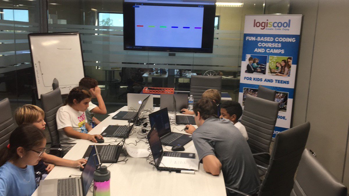 CollierEDO's tweet image. If you want your child to learn #ComputerCoding #JobSkills, check out @HelloLogiscool at @NaplesAcceler8. It's a #gamified way of learning #coding. It's also a great holiday gift! #DYK there will be 25% yr-over-yr growth in #CollierCounty IT jobs thru 2027, w an avg $35/hr wage?