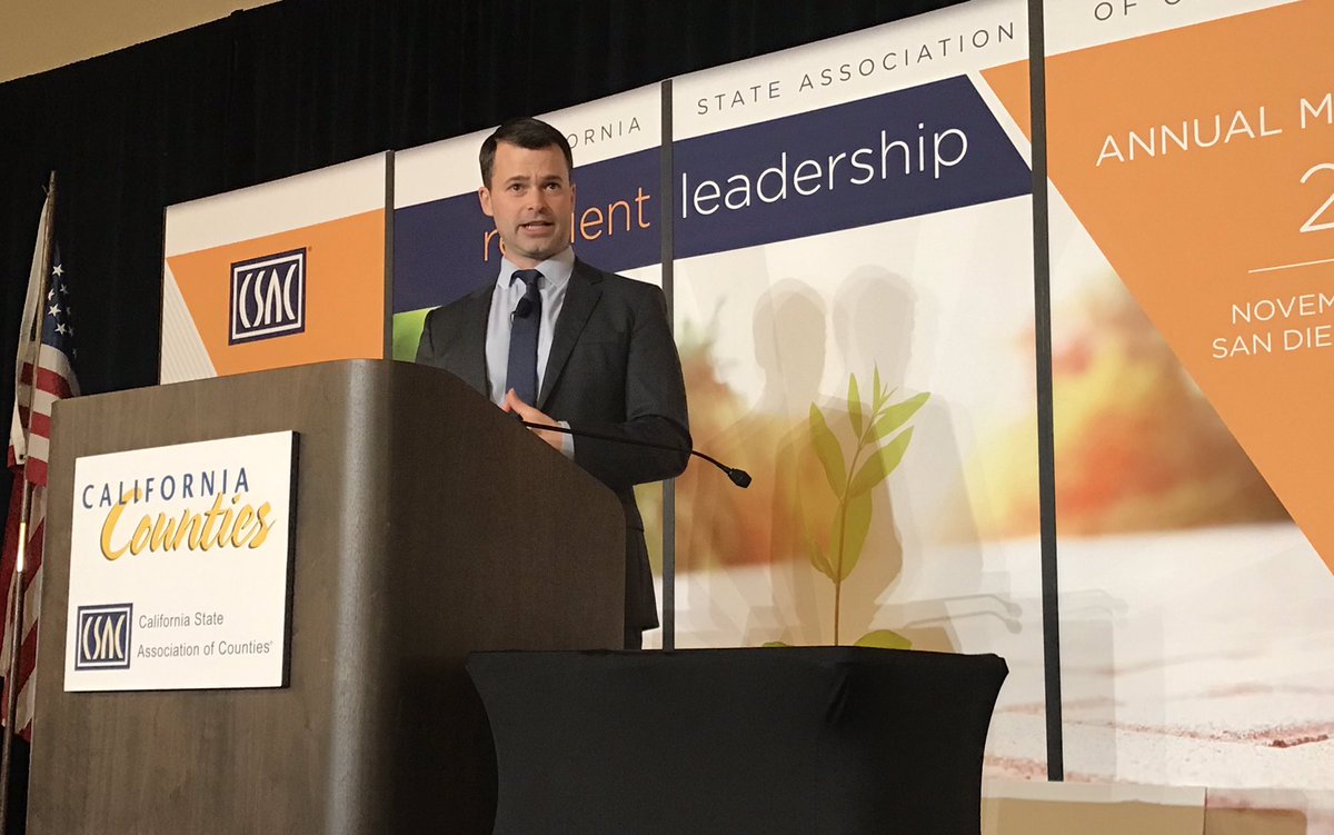CSAC_Counties's tweet photo. #Stanford professor Robb Willer presents to California’s counties on the social and psychological forces that shape American #politics and the techniques for overcoming polarization to build political consensus. @Stanford @GhostfaceWiller #CSAC18 #CACounties https://t.co/4t3HRQv2zO