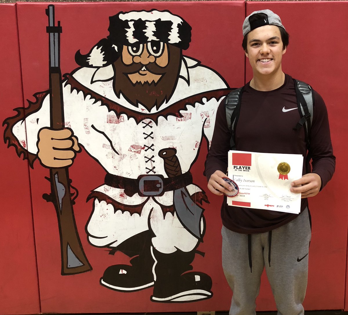 OCPioneerFball's tweet photo. Wow! Congratulations to @Colbyiverson2 for being named MaxPreps and USA Football Northwest Player of the Week for our Rd. 1 Playoff win vs. Grants Pass! His stats that week were 25 for 35 passing, 83% completion, 383 yds passing, 6 TD’s, 63 yds rushing, 1 TD. #MaxPrepsPOTW 🔴⚪️🏈 https://t.co/RtQoMJmLeY