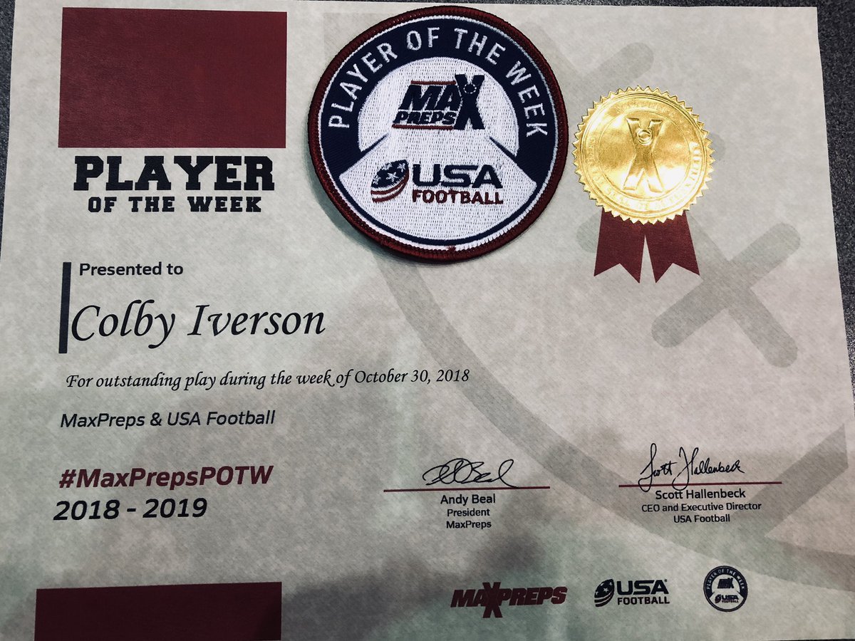 OCPioneerFball's tweet photo. Wow! Congratulations to @Colbyiverson2 for being named MaxPreps and USA Football Northwest Player of the Week for our Rd. 1 Playoff win vs. Grants Pass! His stats that week were 25 for 35 passing, 83% completion, 383 yds passing, 6 TD’s, 63 yds rushing, 1 TD. #MaxPrepsPOTW 🔴⚪️🏈 https://t.co/RtQoMJmLeY