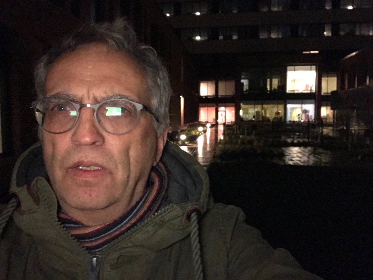 GertPilgaard's tweet photo. Har i aften været med forvagten i AUH psykiatrien i Skejby. Har besøgt to sengeafd. og akutafd. for at se, hvordan bygningerne fungerer, når det er mørkt. Der var fredeligt, derfor mulighed for at tale med medarbejdere og patienter ⁦@PS_Region_Midt⁩  ⁦@Region_Midt⁩ https://t.co/PJ0hviHjXG