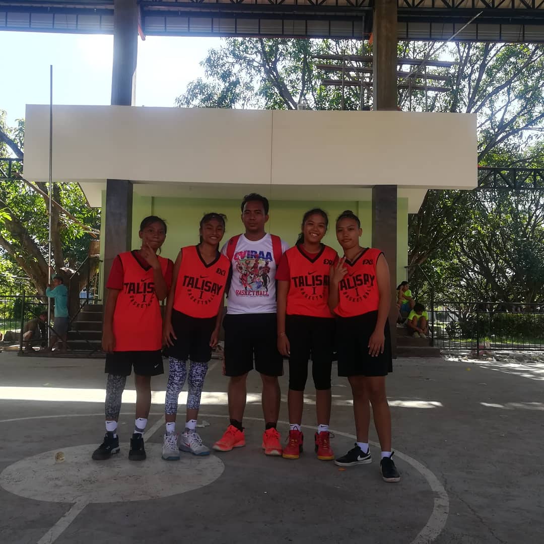 beerhell12's tweet photo. Congratulations girls..

Basketball Secondary Girls 3x3 Champion..

#roadtocviraa https://t.co/ipjbRSsUVD
