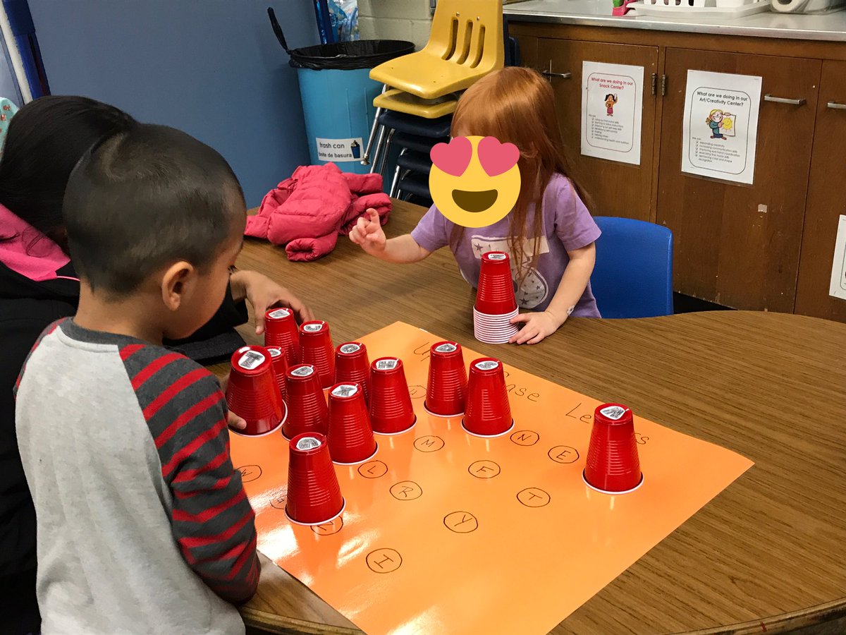 ReinaaG's tweet photo. Today’s @FrancesFuchsECC Parent Academy focused on activities families can do to reinforce learning at home. This activity focused on alphabet knowledge, with things easily found around the home! One parent said, “Oh, I can easily make these!” #PGCPSproud #ffeccbutterflyeffect https://t.co/rLHkm18Tww