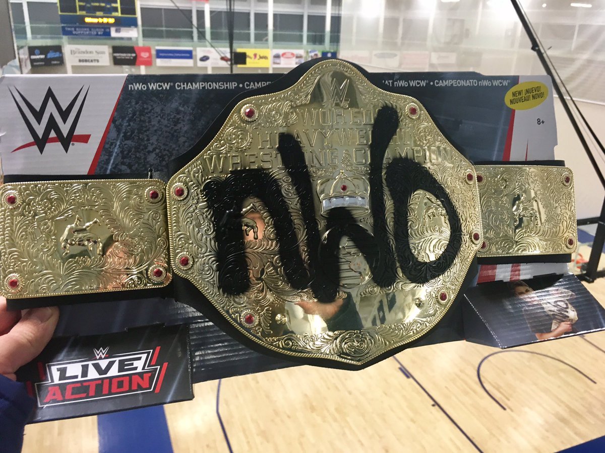 tcrayst's tweet photo. The final @BUBobcats home games before the holiday break go down Friday night at the Healthy Living Centre. We are supporting local charities with a toy and food drive. This classic #nwo belt is bound to brighten someone's Christmas! #HeadlockOnHunger @HulkHogan #Bdnmb https://t.co/G9M2lVVfTL