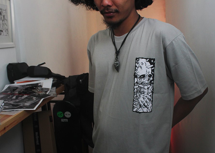 DMTAMPER | T-Shirt | XL | Idr. 100K ( After discount )
Co :
Text / WA : 081222410501
Line : krux_wear