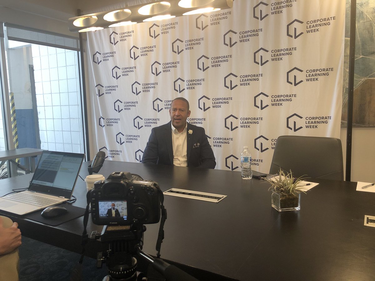 CorpLearnNet's tweet photo. Behind the scenes during a live interview with Mark Lewis of #Andeavor
#CLWeek https://t.co/DpOk4j4cua