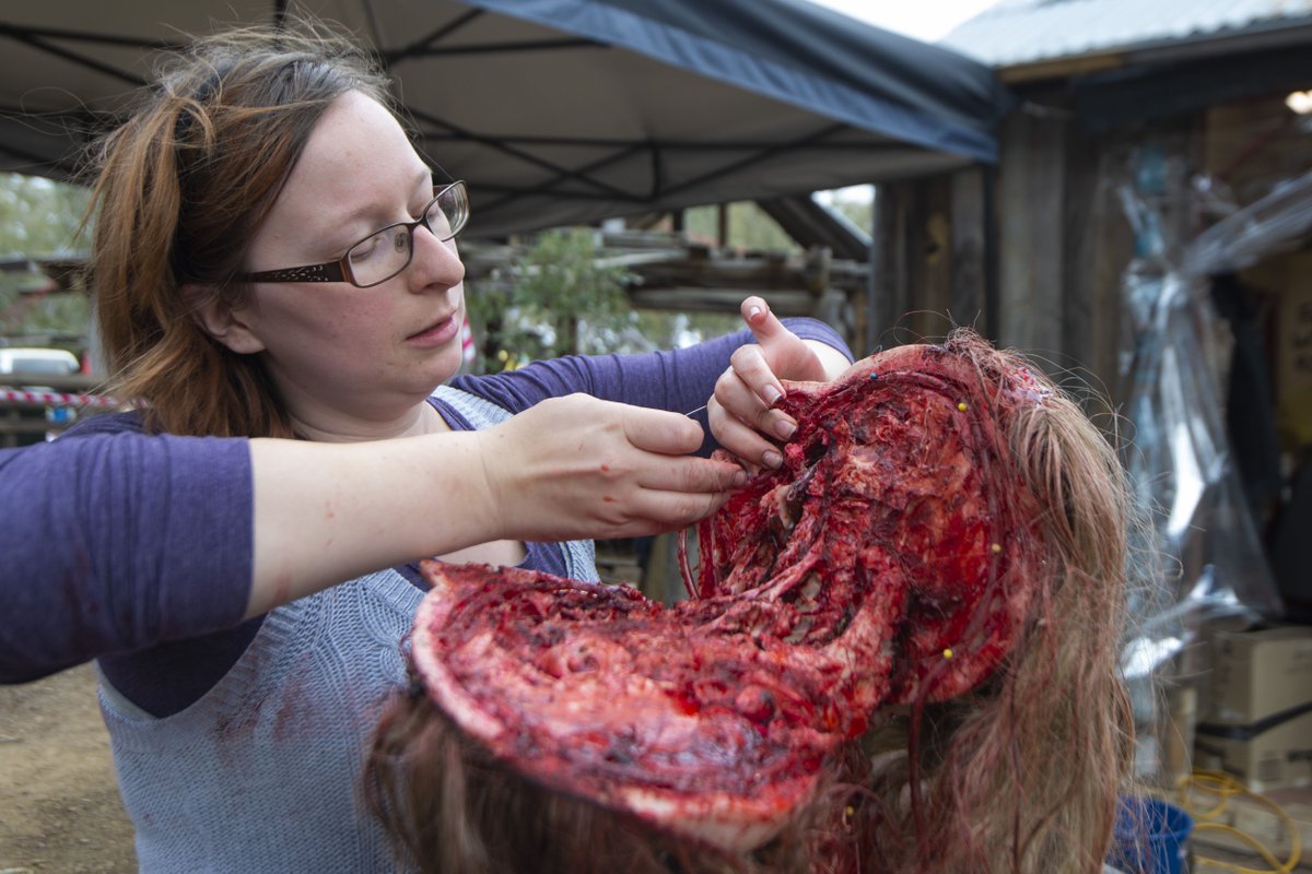 FilmDistillery's tweet image. Rachel Scane preparing one of our gorier gags. 🎬💣

#horror #sfxmakeup