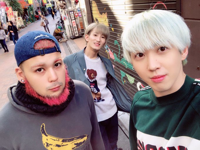 Conversation Between こっぴー パブリックボーイズ And 1018tklav 1 Whotwi Graphical Twitter Analysis