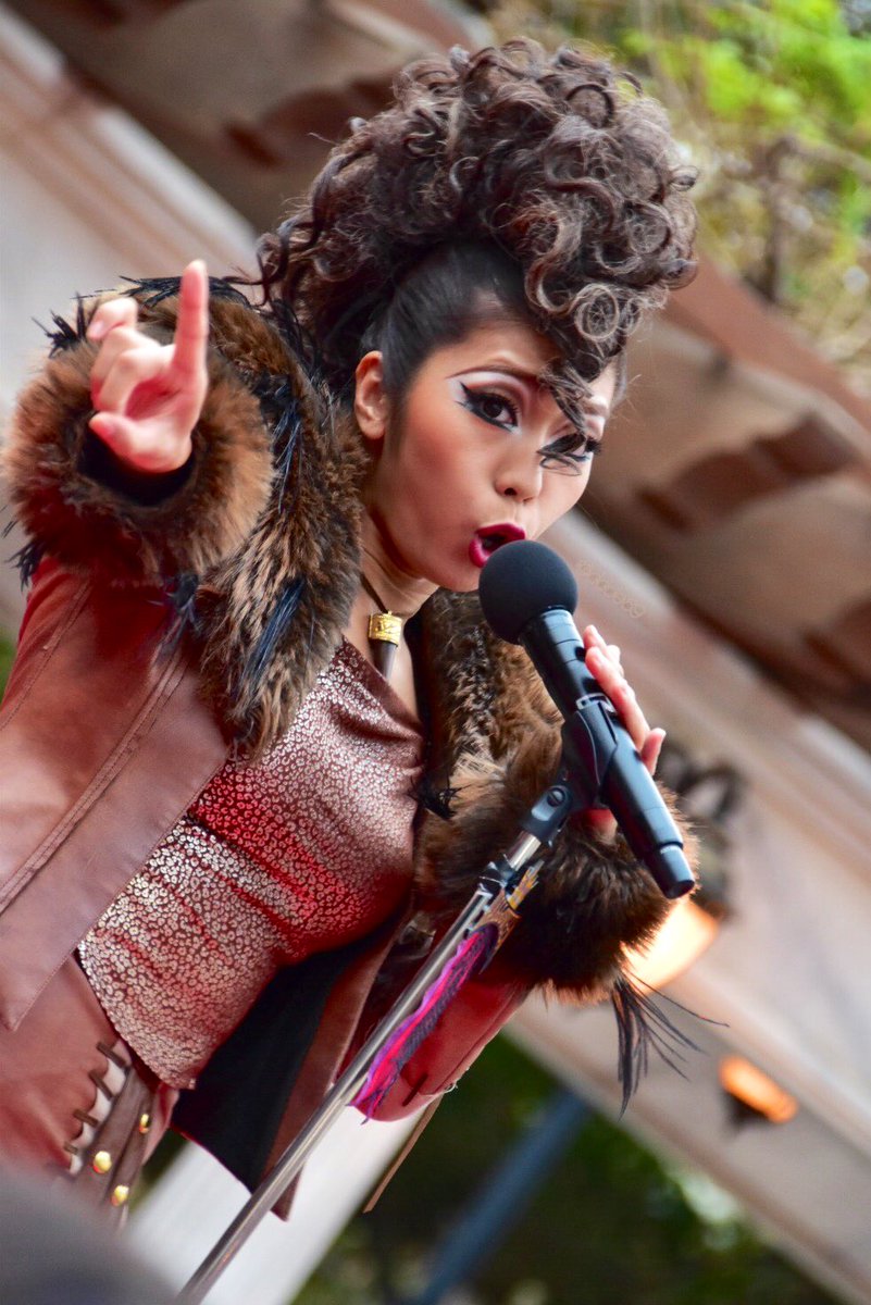 なつみん ਊ の口上中に気絶芸 か 呼んで2人がかりで起こす ポーズして正気に戻った 手下 プリティスカー エイトフットのジョー マルフィ エイトフット ジャックハート