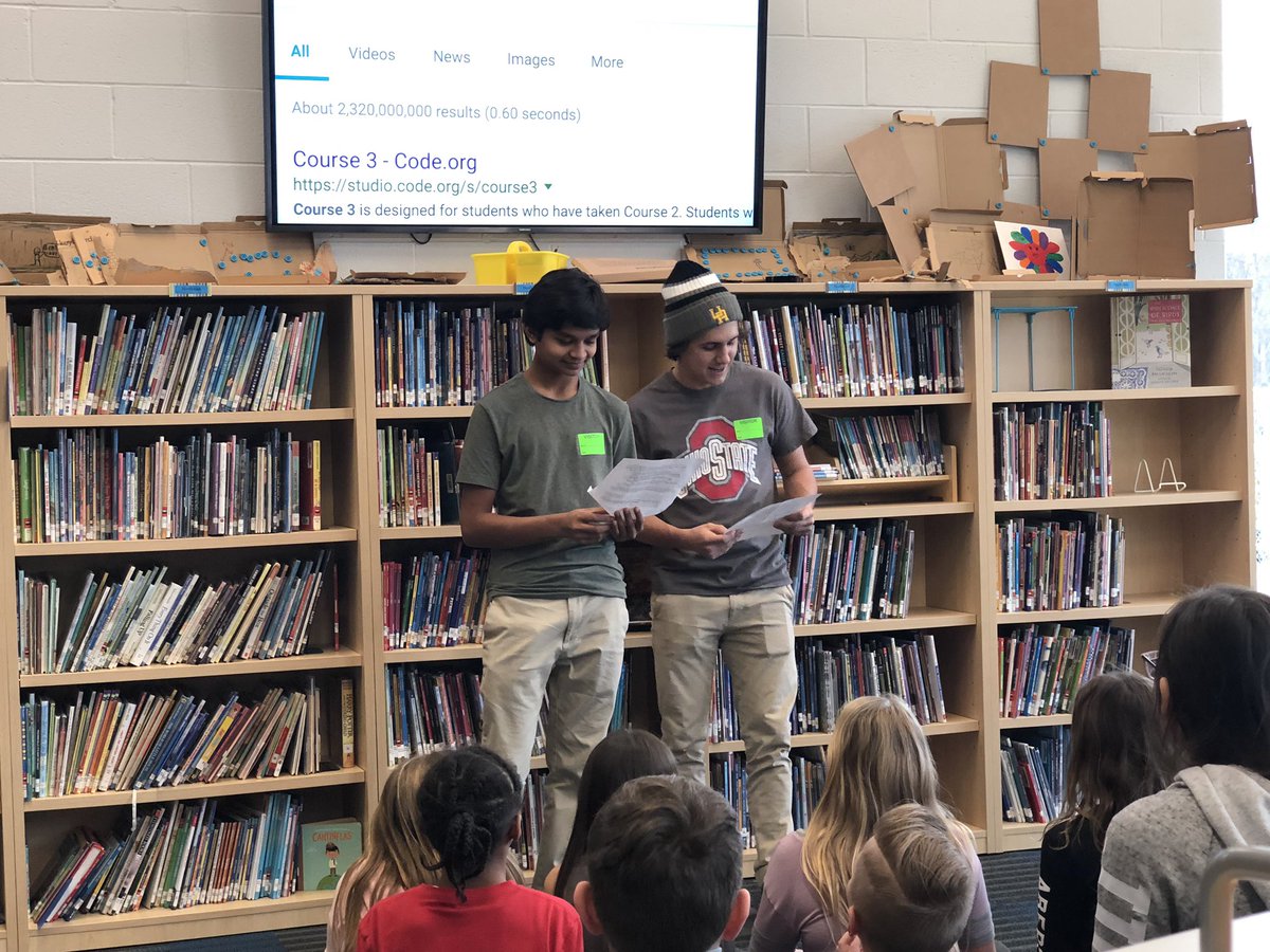 KidwellSquad's tweet photo. Thank you to an amazing group of UAHS computer science students for helping us with some super cool coding activities! #coding #lightbot #UACodes https://t.co/hRhiaERde6