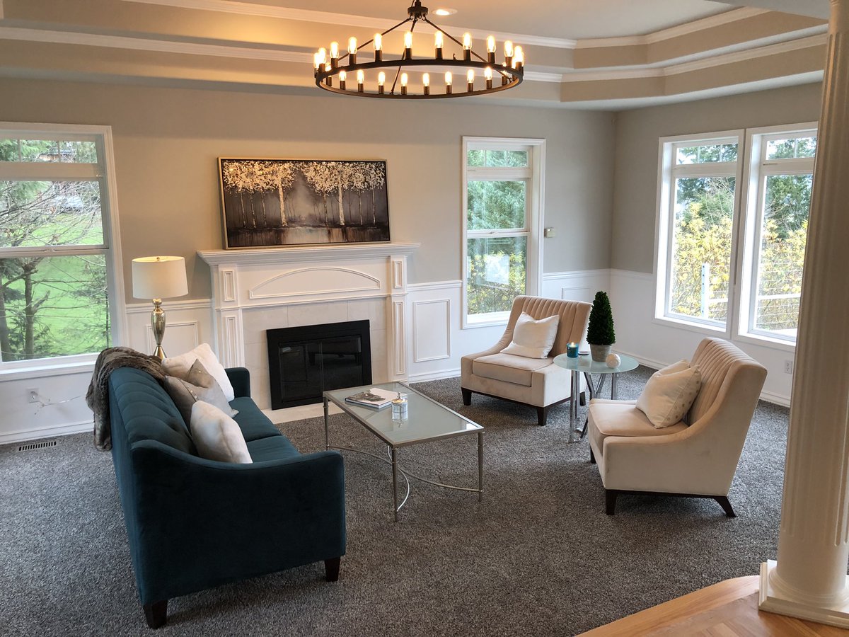 lisapearsonRE's tweet photo. #OpenHouse this weekend! December 1st from 12-3:30pm and December 2nd from 1-3:30pm 
https://t.co/tTNFZLIDXN
#realestate #realtor #stager #interiordesigner #generalcontractor #homeforsale https://t.co/wA6CrkM1EP
