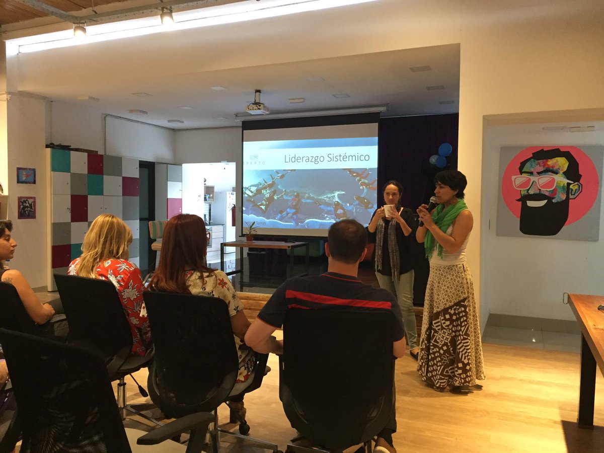 Nueva meetup de noviembre, hoy #liderazgosistemico con #leticiatorres