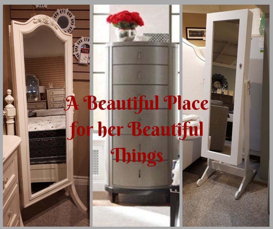 #jewelrystorage #aplaceforbaubles #prettythings #christmasideas
#furnishingswindsoressex
Looking for gift ideas? If you have a jewelry lover in your family she'll love someplace pretty to keep it all in.
