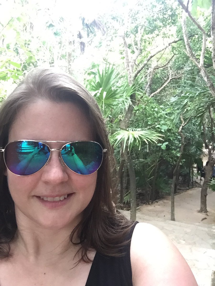 LeatherChair82's tweet photo. Well the pouring rain didnβt stop us from seeing the sites! #Tulum #DrownRat #MommyAndMe https://t.co/avovrJnALk