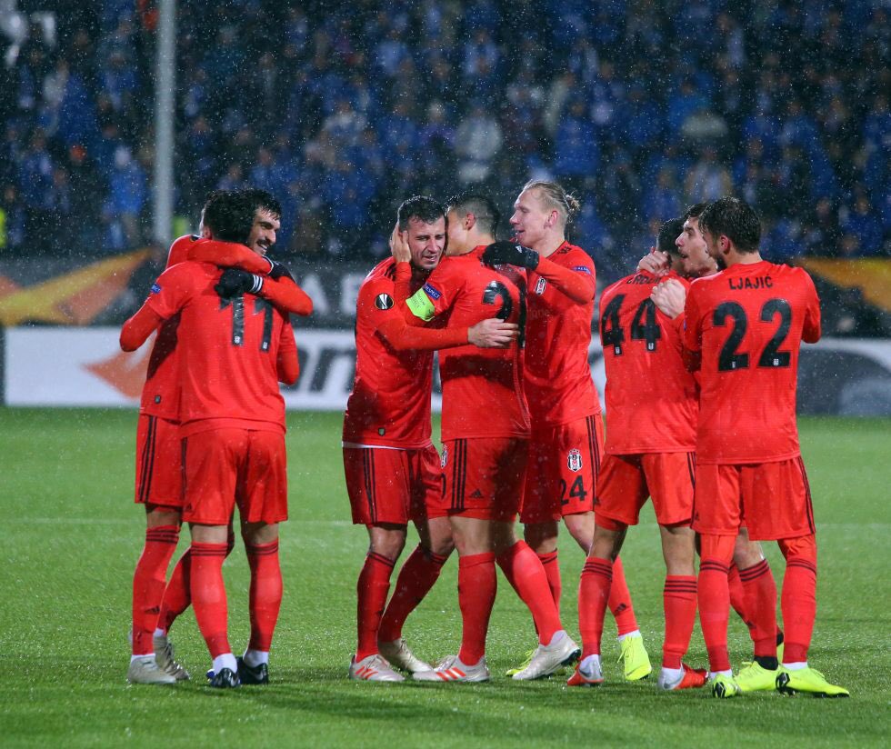 SarpYavur's tweet photo. Çok şükür 🦅🦅
#beşiktaş https://t.co/o1fKFF9NWa